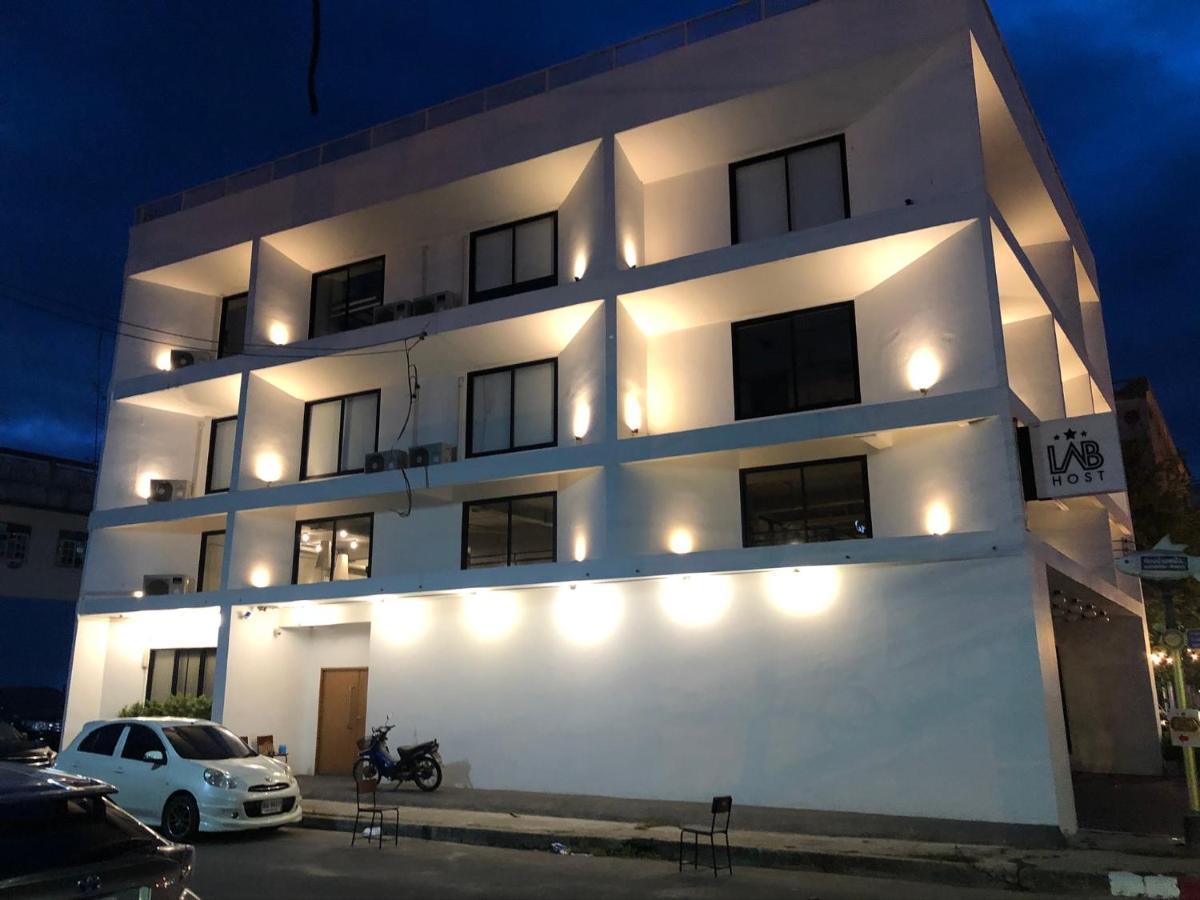 Labkoff Cafe And Hostel 칸차나부리 외부 사진