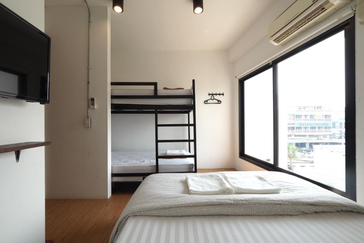 Labkoff Cafe And Hostel 칸차나부리 외부 사진