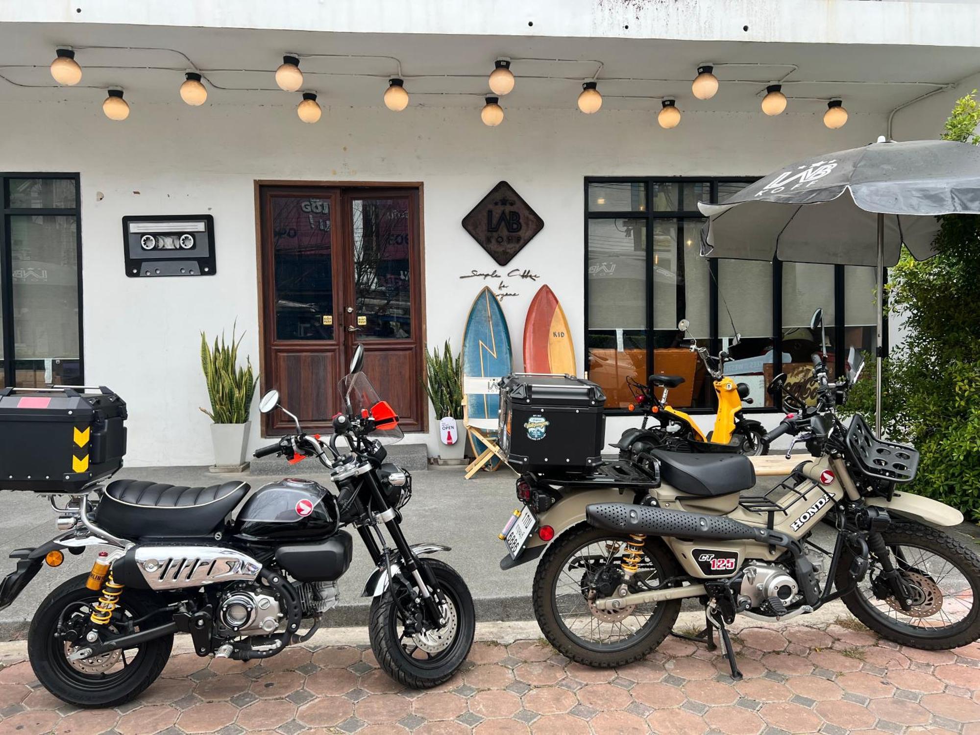 Labkoff Cafe And Hostel 칸차나부리 외부 사진